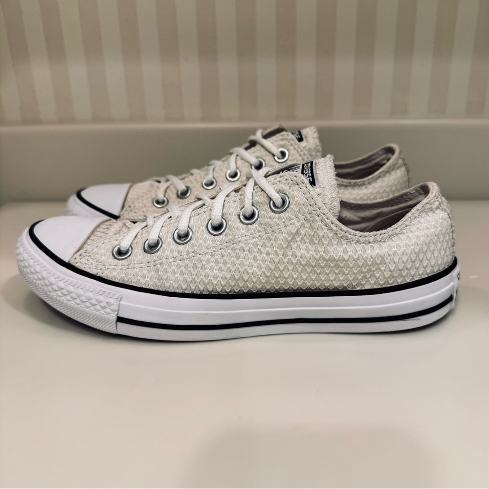 Converse Cream Waffle Print Textile Sneakers - Picture 3 of 16
